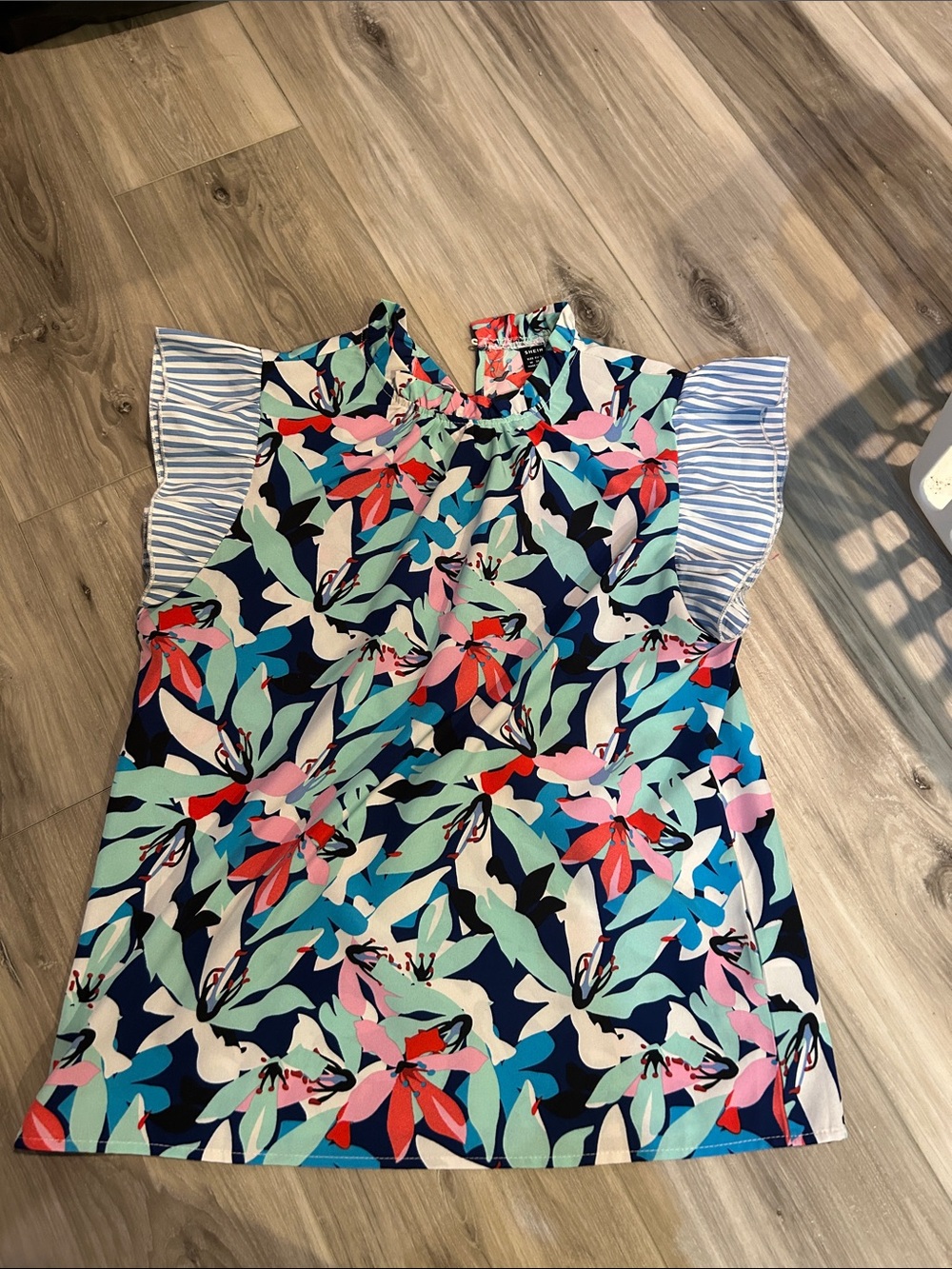 SHEIN Multicolor Floral Flutter Sleeve Blouse